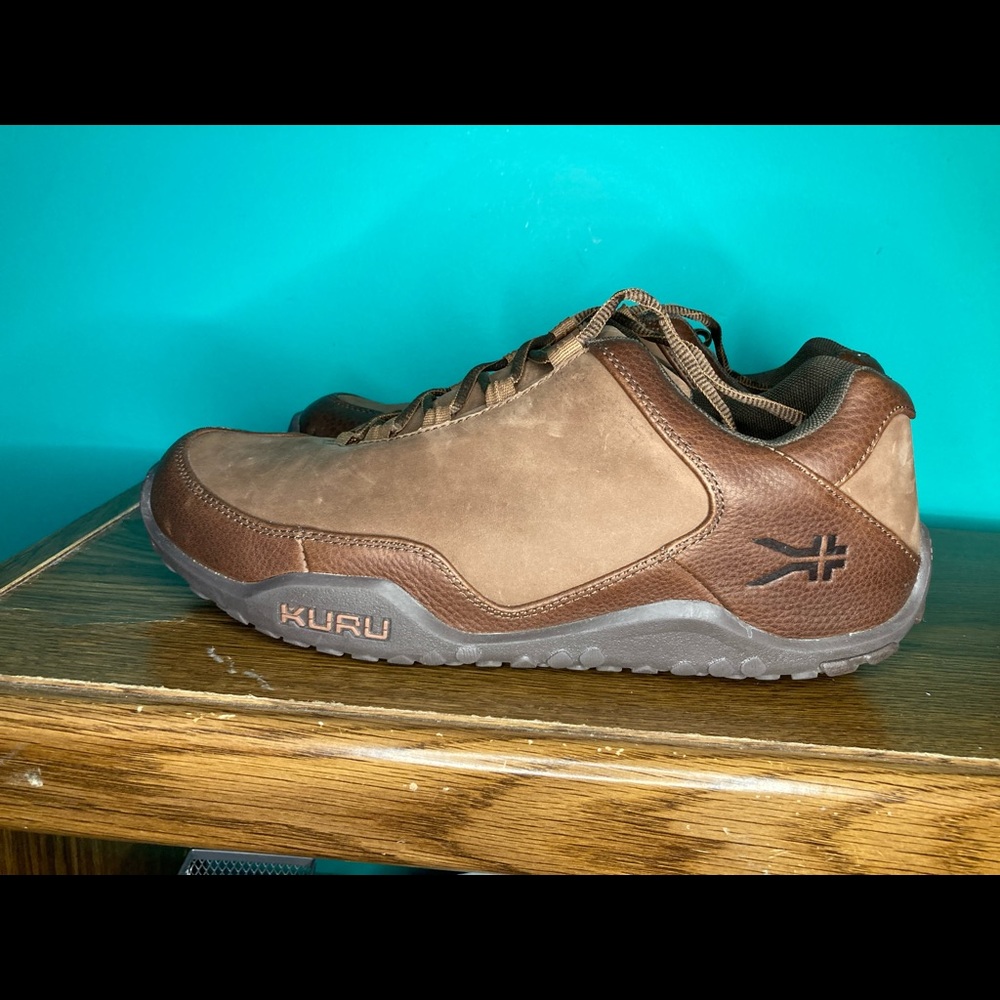 Kuru Orthopedic Hiking Shoes, size 11.